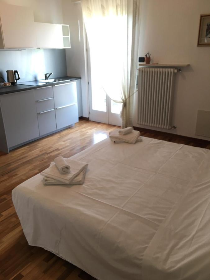 Adige Penthouse Aparthotel Verona Exteriör bild